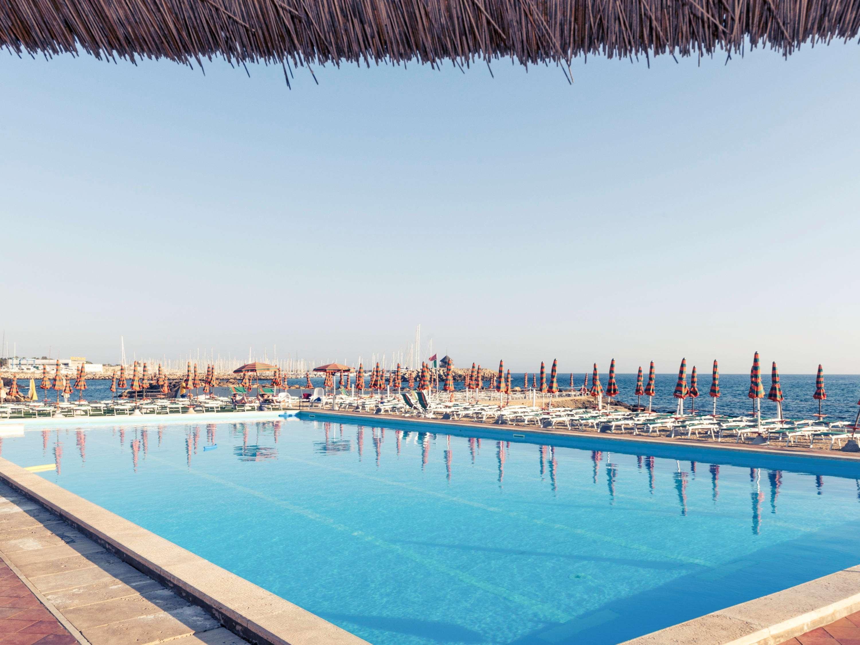 Sunbay Park Hotel Civitavecchia Bagian luar foto