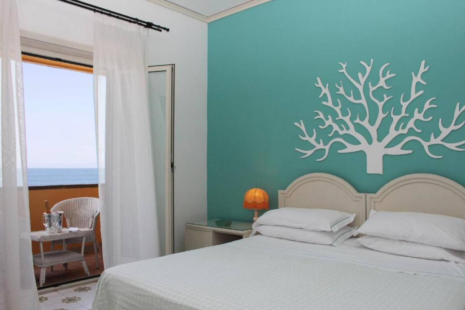 Sunbay Park Hotel Civitavecchia Bagian luar foto